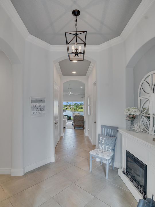 For Sale: $550,000 (2 beds, 2 baths, 2082 Square Feet)