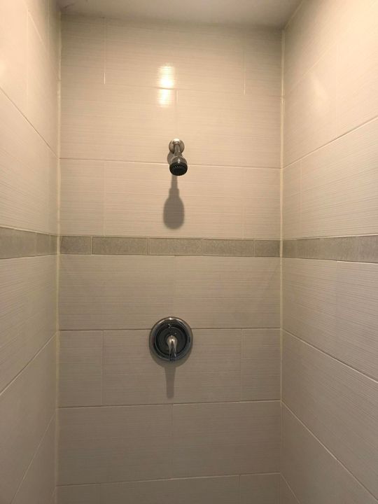 Под контрактом: $1,650 (2 спален, 1 ванн, 1000 Квадратных фут)