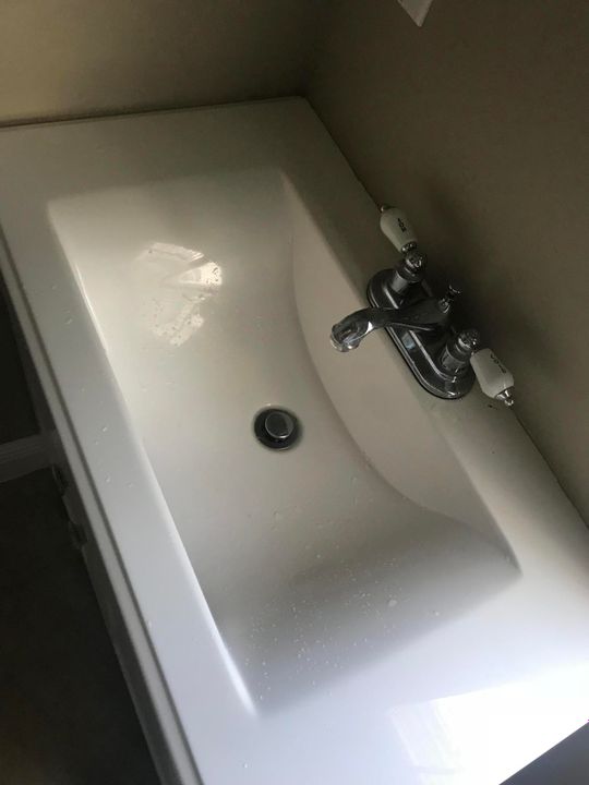 Под контрактом: $1,650 (2 спален, 1 ванн, 1000 Квадратных фут)