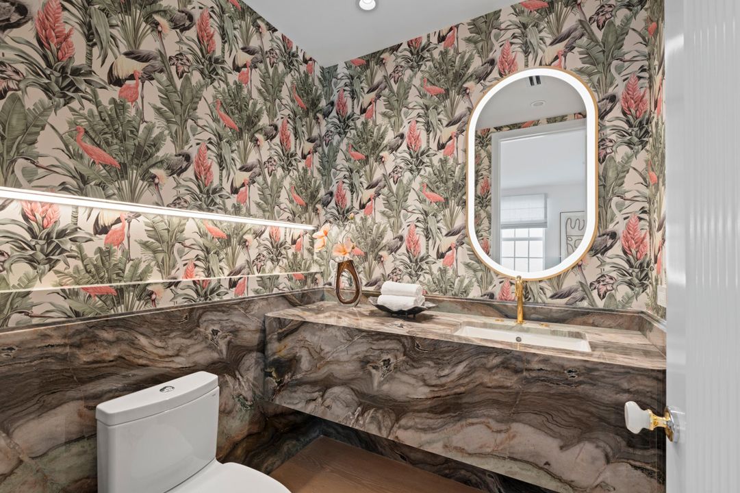 На продажу: $11,800,000 (0 спален, 0 ванн, 4213 Квадратных фут)