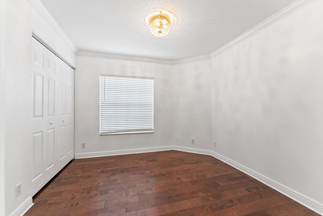 For Sale: $495,000 (3 beds, 2 baths, 1251 Square Feet)