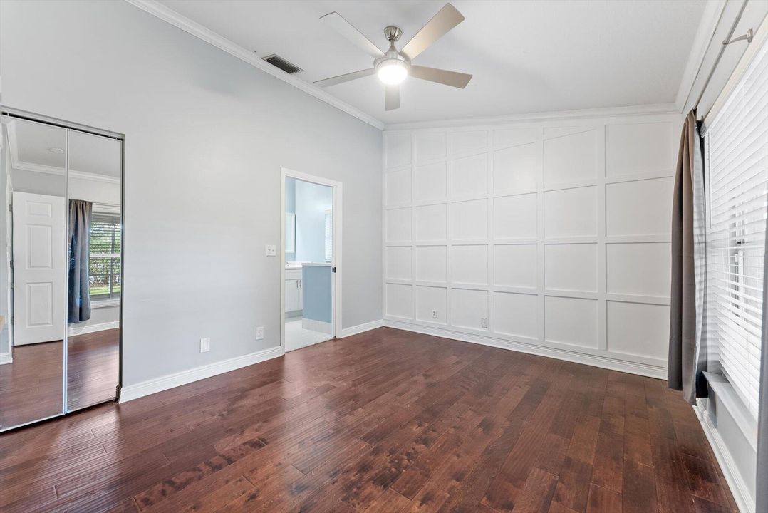 For Sale: $495,000 (3 beds, 2 baths, 1251 Square Feet)