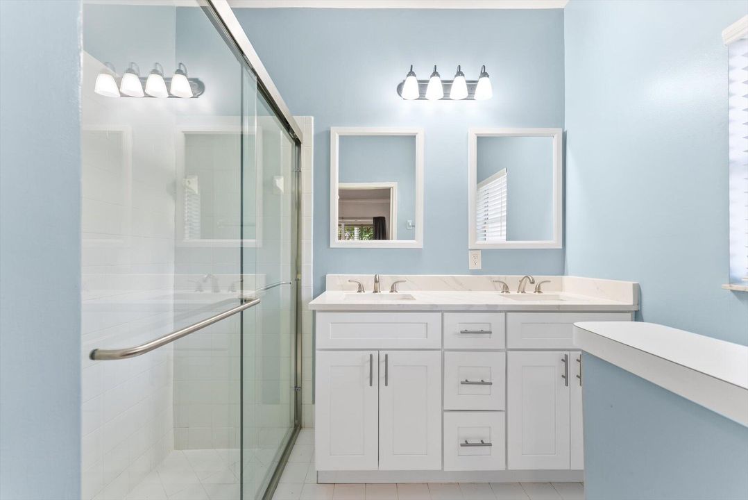 For Sale: $495,000 (3 beds, 2 baths, 1251 Square Feet)