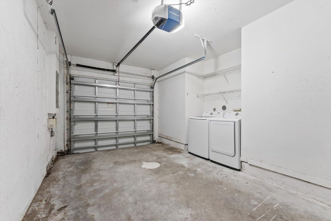 For Sale: $495,000 (3 beds, 2 baths, 1251 Square Feet)