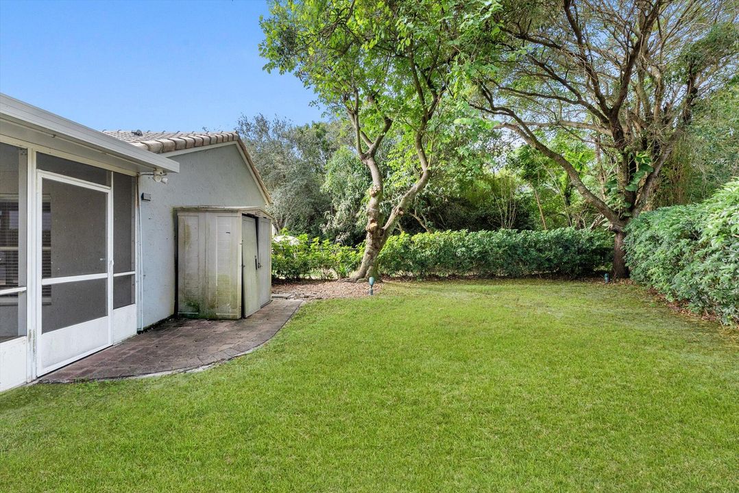 For Sale: $495,000 (3 beds, 2 baths, 1251 Square Feet)