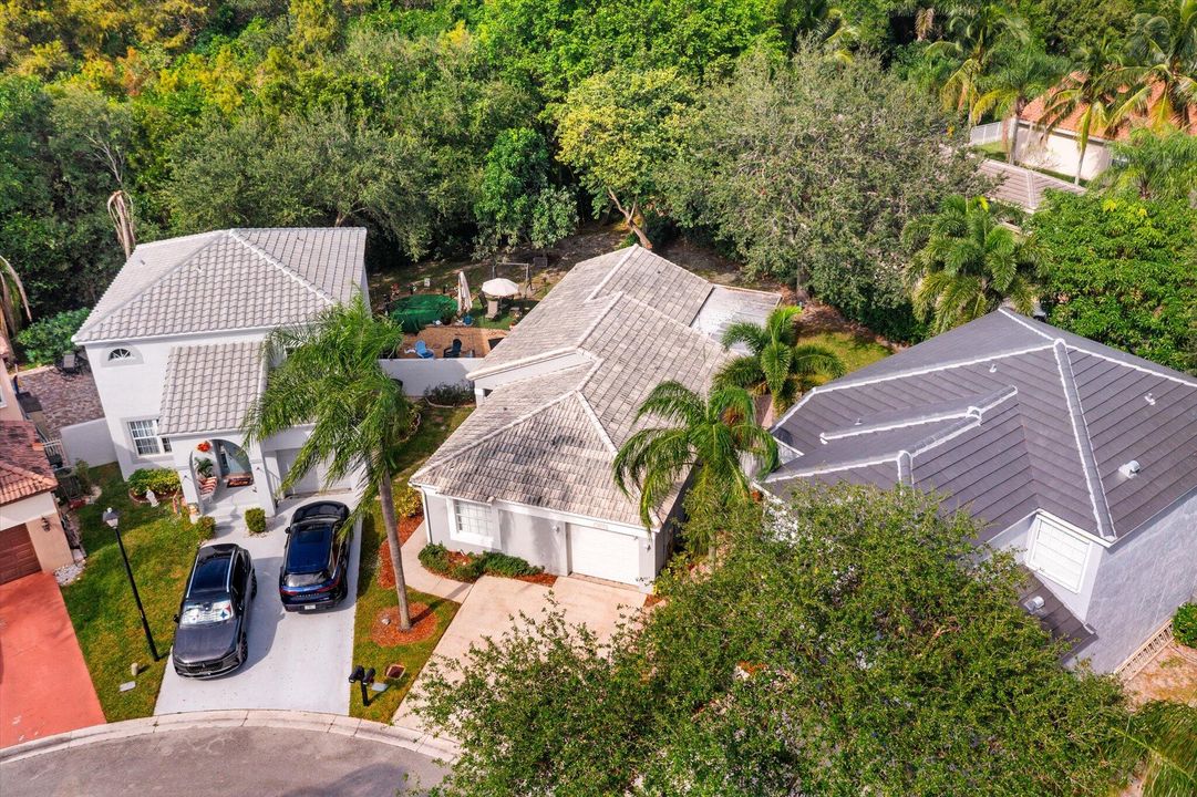 For Sale: $495,000 (3 beds, 2 baths, 1251 Square Feet)