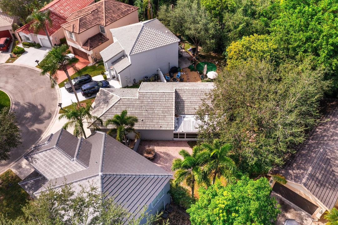 For Sale: $495,000 (3 beds, 2 baths, 1251 Square Feet)