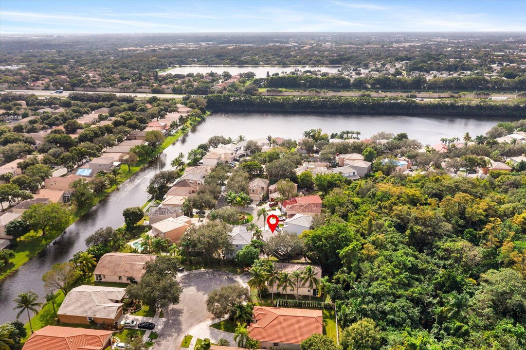 For Sale: $495,000 (3 beds, 2 baths, 1251 Square Feet)