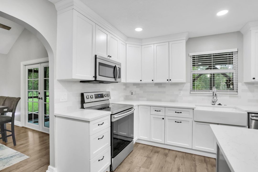 For Sale: $675,000 (3 beds, 2 baths, 2002 Square Feet)