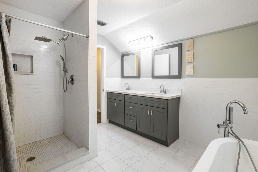 For Sale: $675,000 (3 beds, 2 baths, 2002 Square Feet)