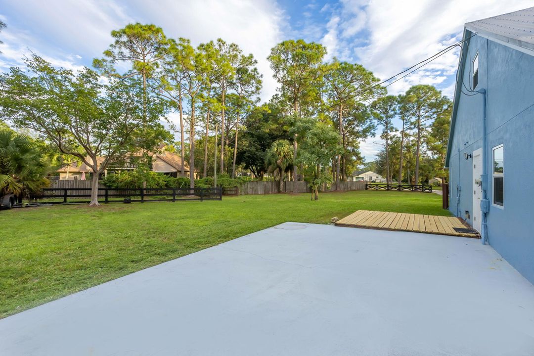 For Sale: $675,000 (3 beds, 2 baths, 2002 Square Feet)