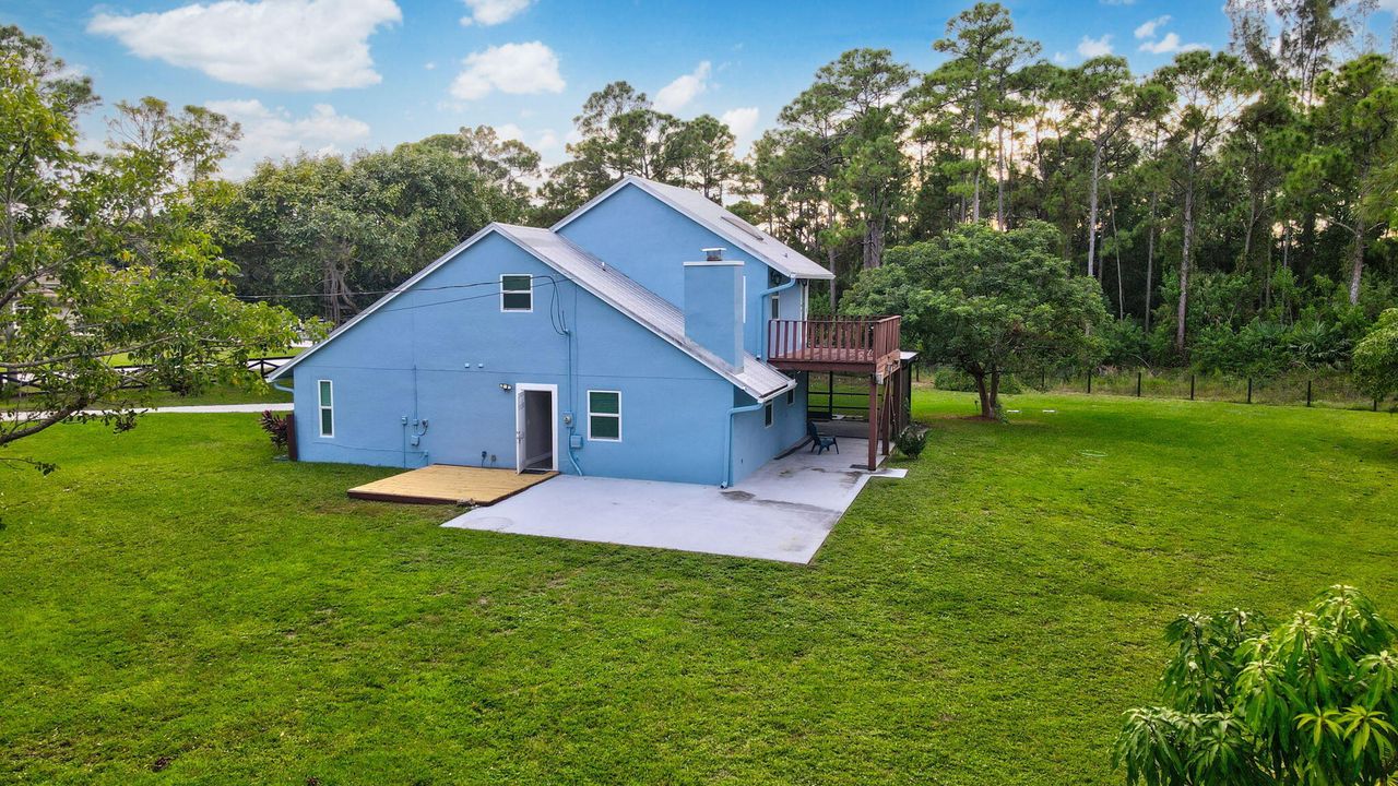 For Sale: $675,000 (3 beds, 2 baths, 2002 Square Feet)