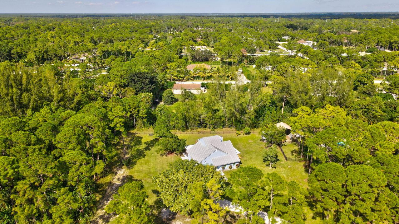 For Sale: $675,000 (3 beds, 2 baths, 2002 Square Feet)