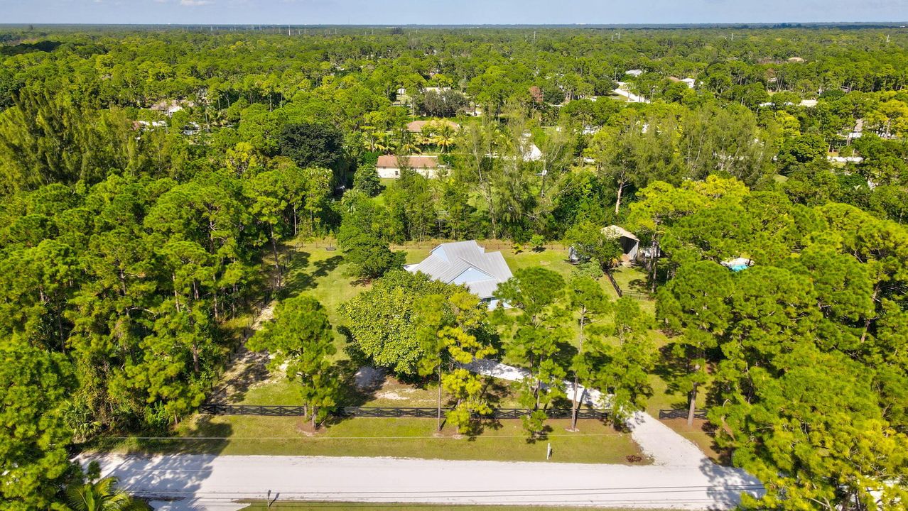 For Sale: $675,000 (3 beds, 2 baths, 2002 Square Feet)