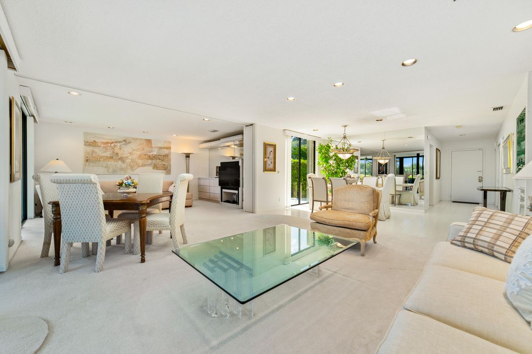 For Sale: $325,000 (3 beds, 2 baths, 1809 Square Feet)