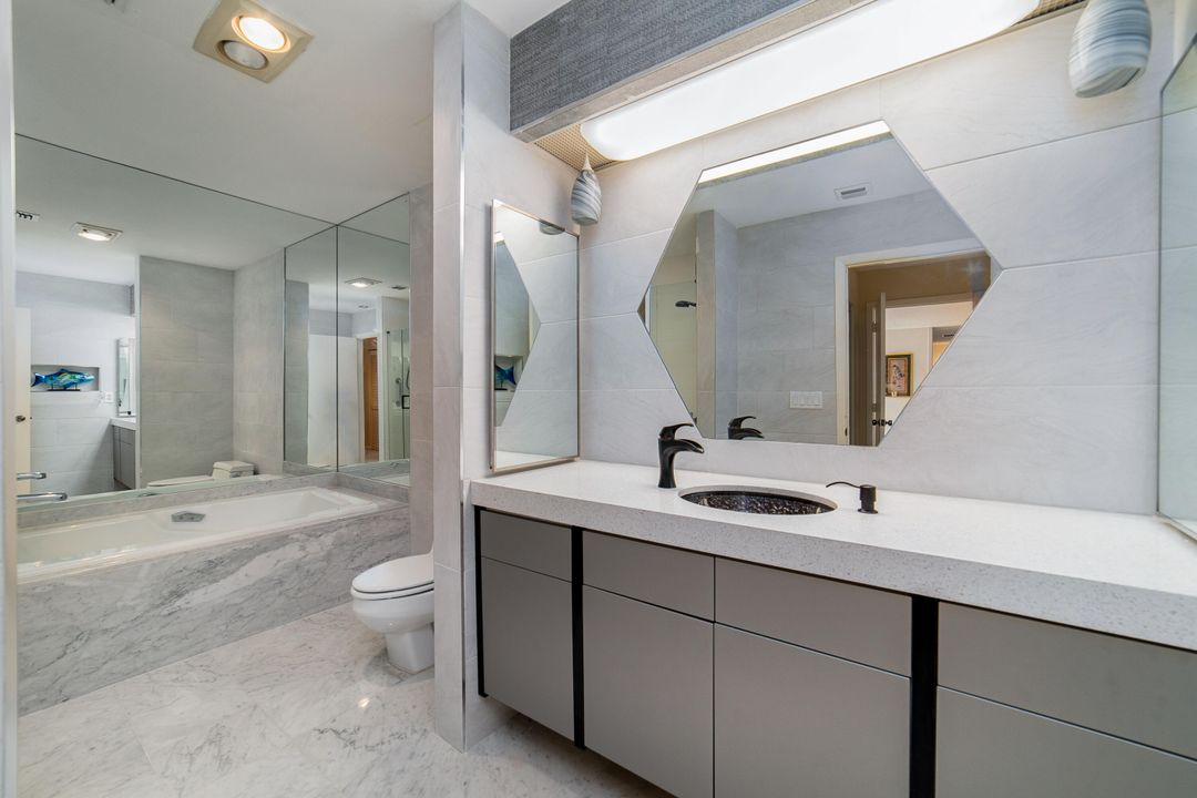 For Sale: $325,000 (3 beds, 2 baths, 1809 Square Feet)