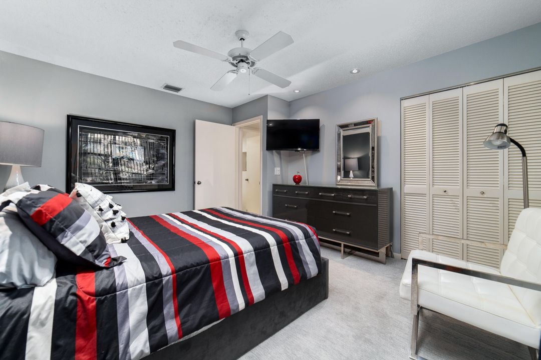 For Sale: $325,000 (3 beds, 2 baths, 1809 Square Feet)