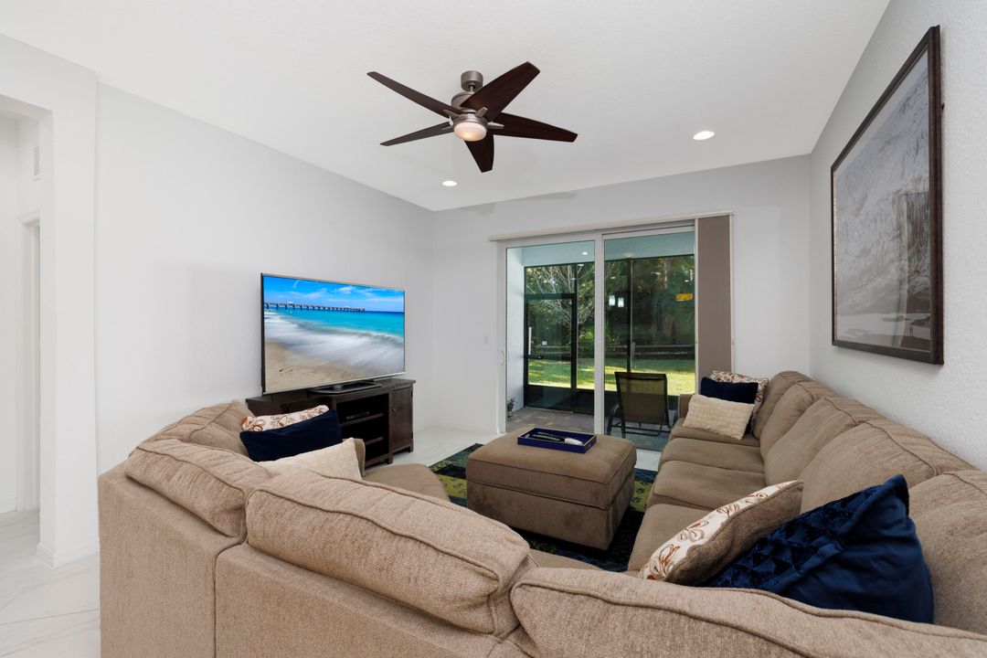 En Venta: $385,000 (2 camas, 2 baños, 1654 Pies cuadrados)