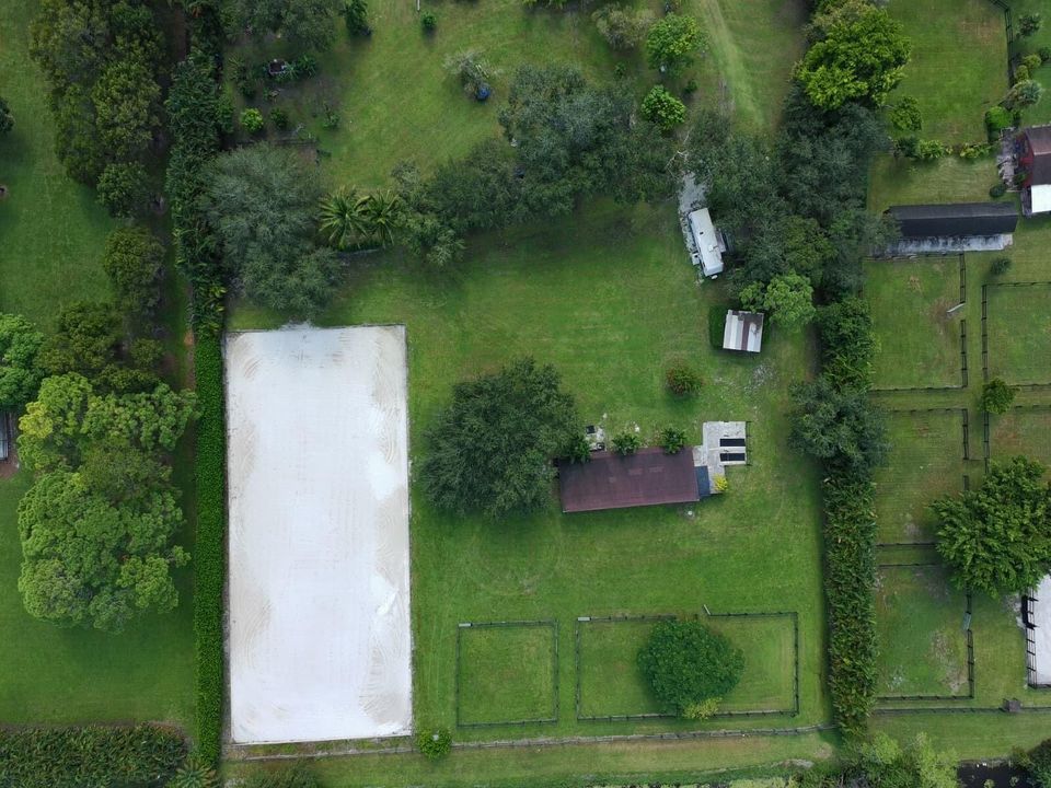 В аренду: $6,250 (4 спален, 2 ванн, 1761 Квадратных фут)