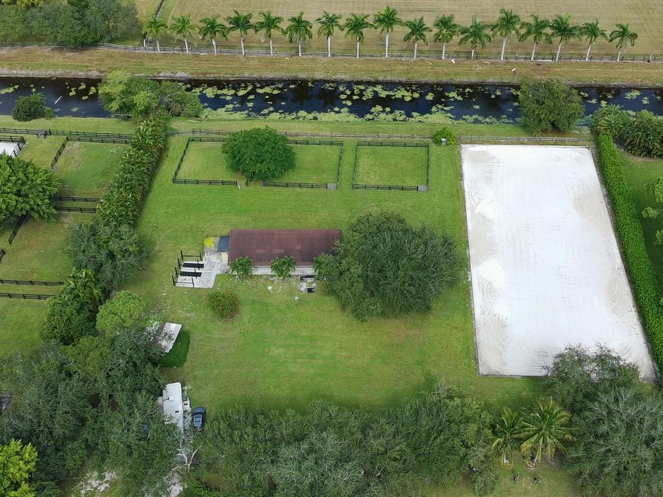 В аренду: $6,250 (4 спален, 2 ванн, 1761 Квадратных фут)