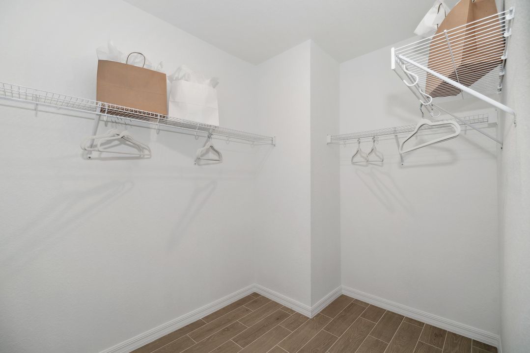 For Sale: $409,995 (4 beds, 3 baths, 2094 Square Feet)