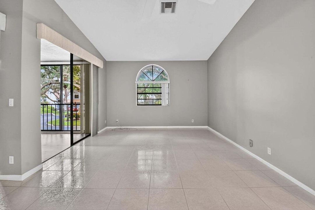 For Rent: $2,400 (3 beds, 2 baths, 1134 Square Feet)