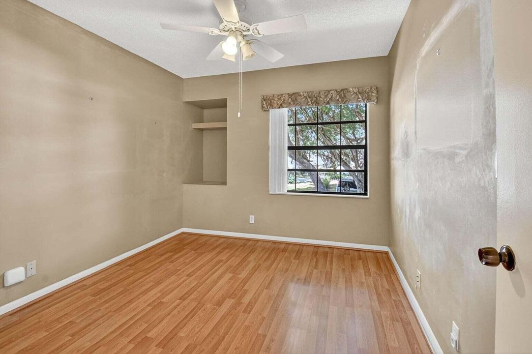 For Rent: $2,400 (3 beds, 2 baths, 1134 Square Feet)