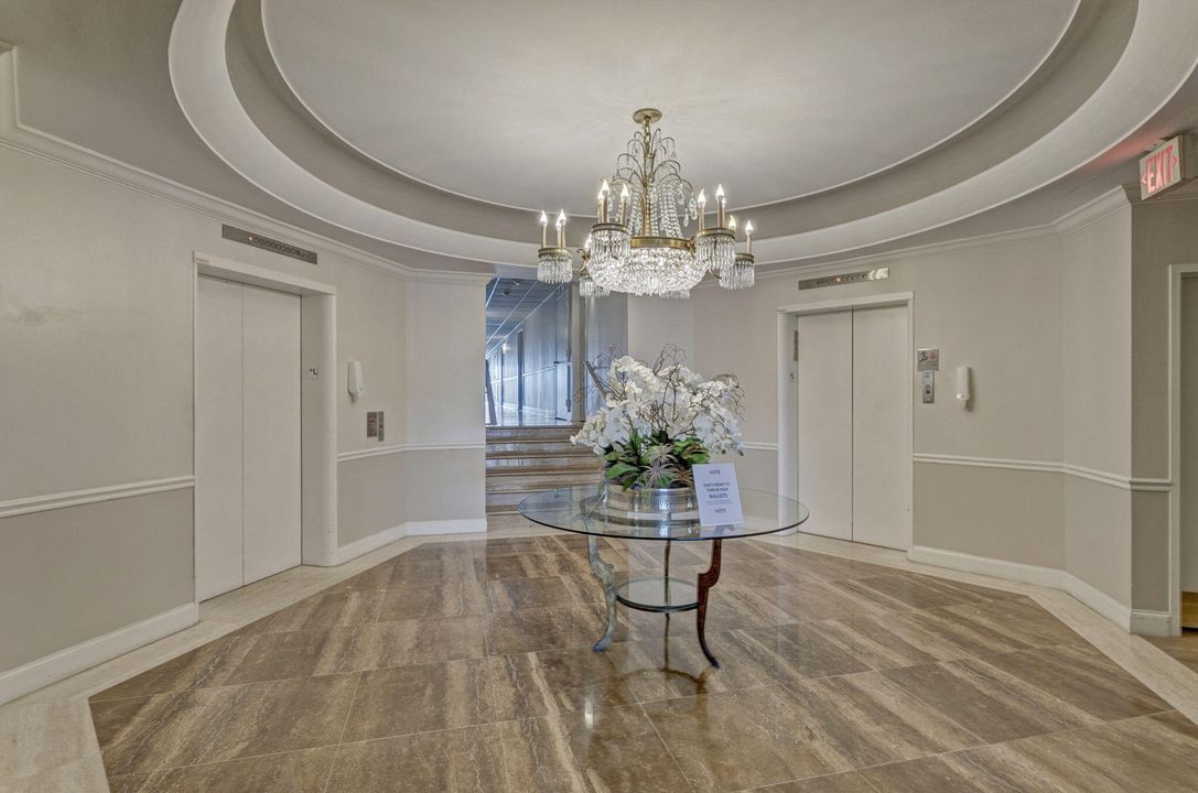 En Venta: $695,000 (3 camas, 2 baños, 1480 Pies cuadrados)