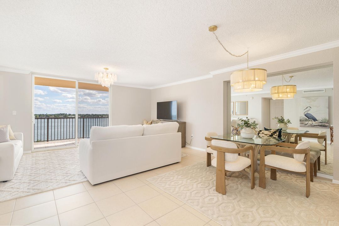 For Rent: $4,500 (2 beds, 2 baths, 1334 Square Feet)