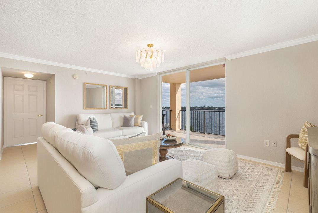 For Rent: $4,500 (2 beds, 2 baths, 1334 Square Feet)