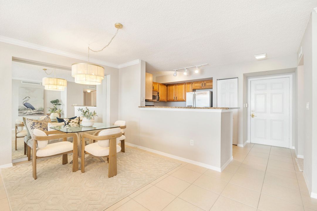 For Rent: $4,500 (2 beds, 2 baths, 1334 Square Feet)