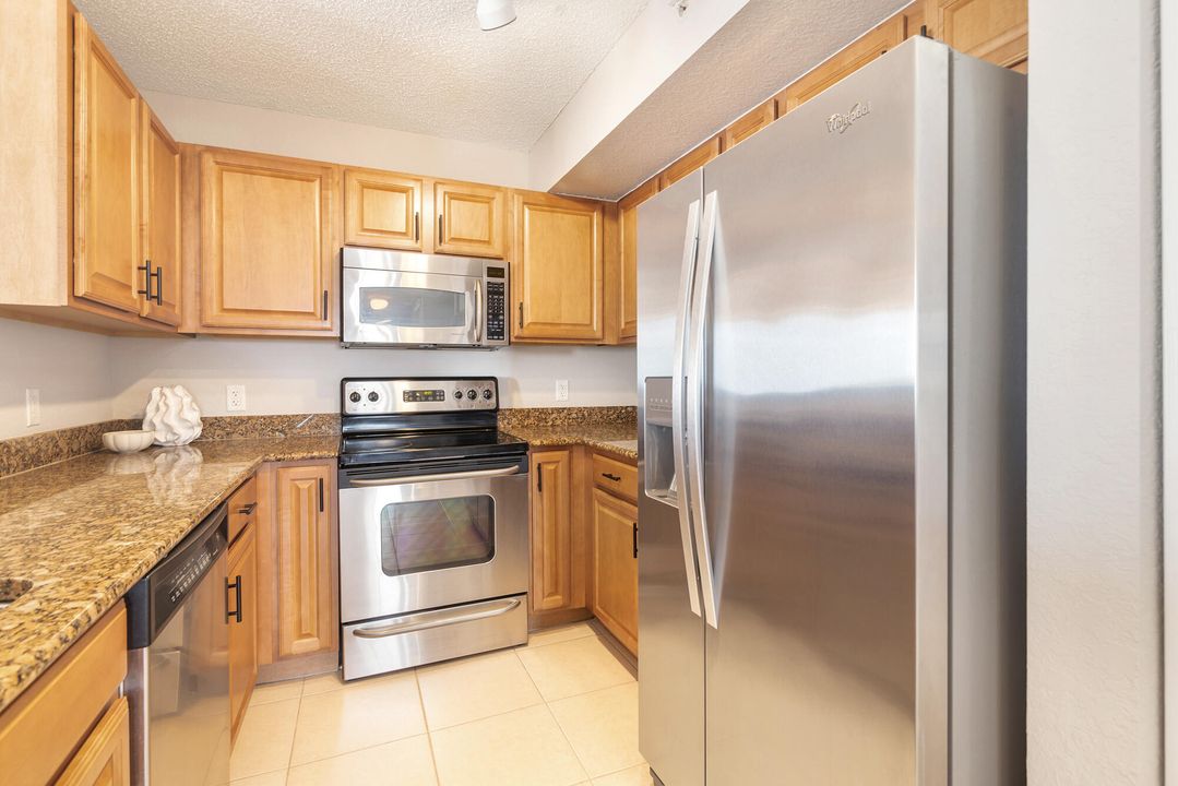 For Rent: $4,500 (2 beds, 2 baths, 1334 Square Feet)