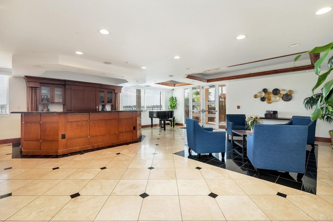 For Rent: $4,500 (2 beds, 2 baths, 1334 Square Feet)