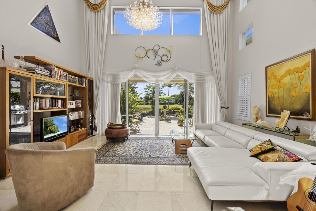 En Venta: $1,249,900 (4 camas, 4 baños, 3422 Pies cuadrados)