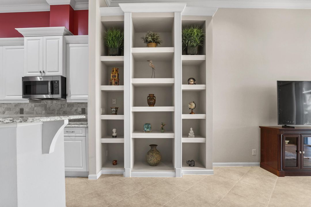 For Sale: $610,000 (3 beds, 2 baths, 2306 Square Feet)