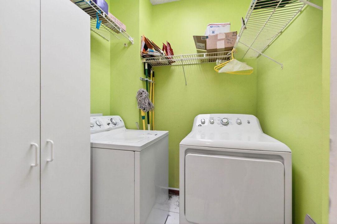 待售: $1,095,000 (2 贝兹, 2 浴室, 1760 平方英尺)