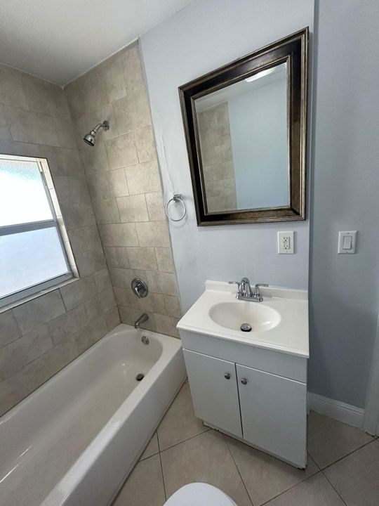 En Renta: $1,475 (6 camas, 5 baños, 500 Pies cuadrados)