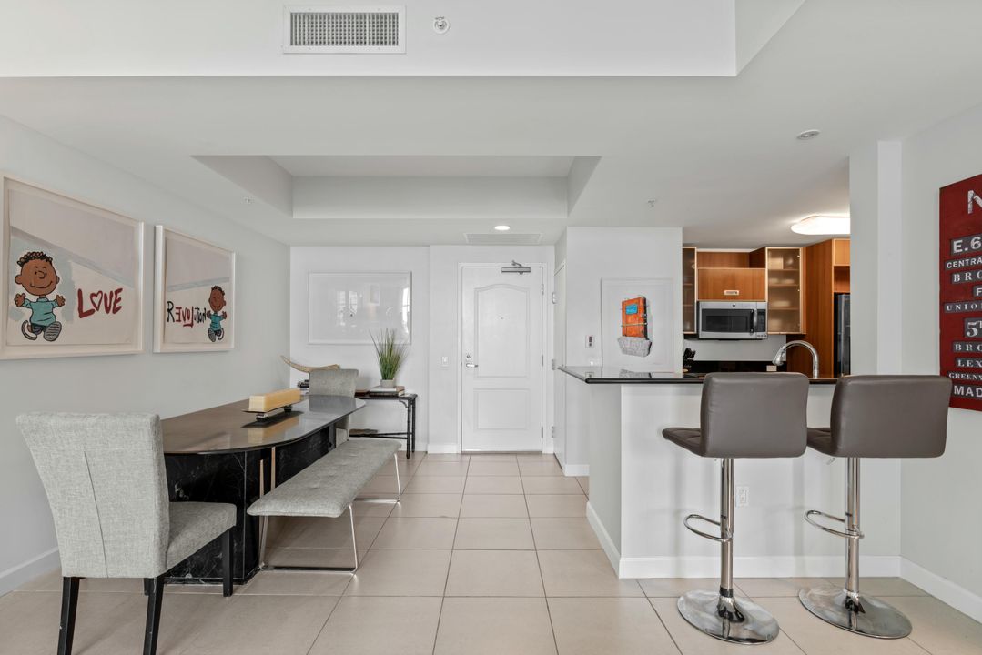 Active With Contract: $4,200 (2 beds, 2 baths, 1160 Square Feet)