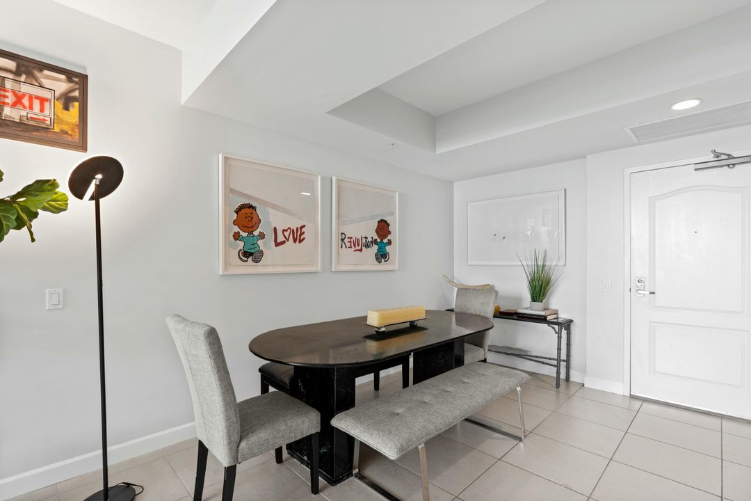 Active With Contract: $4,200 (2 beds, 2 baths, 1160 Square Feet)