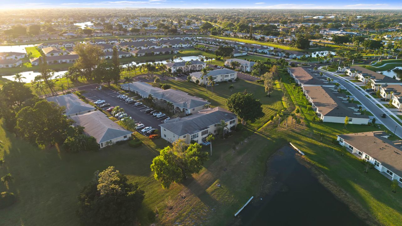 En Venta: $195,000 (2 camas, 2 baños, 989 Pies cuadrados)