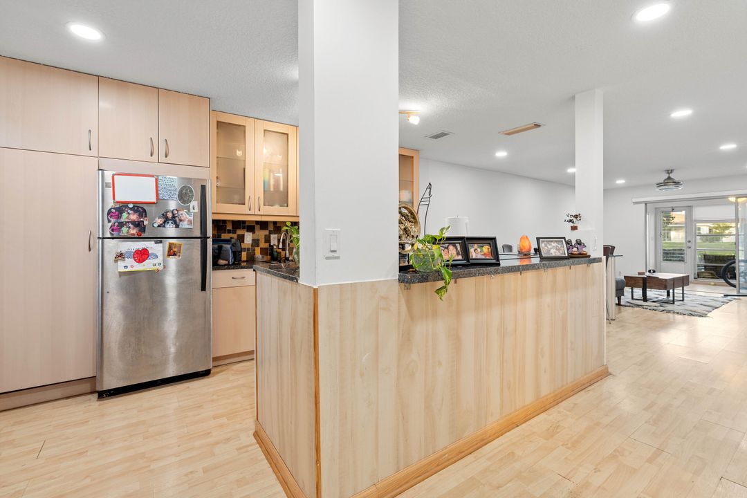 En Venta: $195,000 (2 camas, 2 baños, 989 Pies cuadrados)