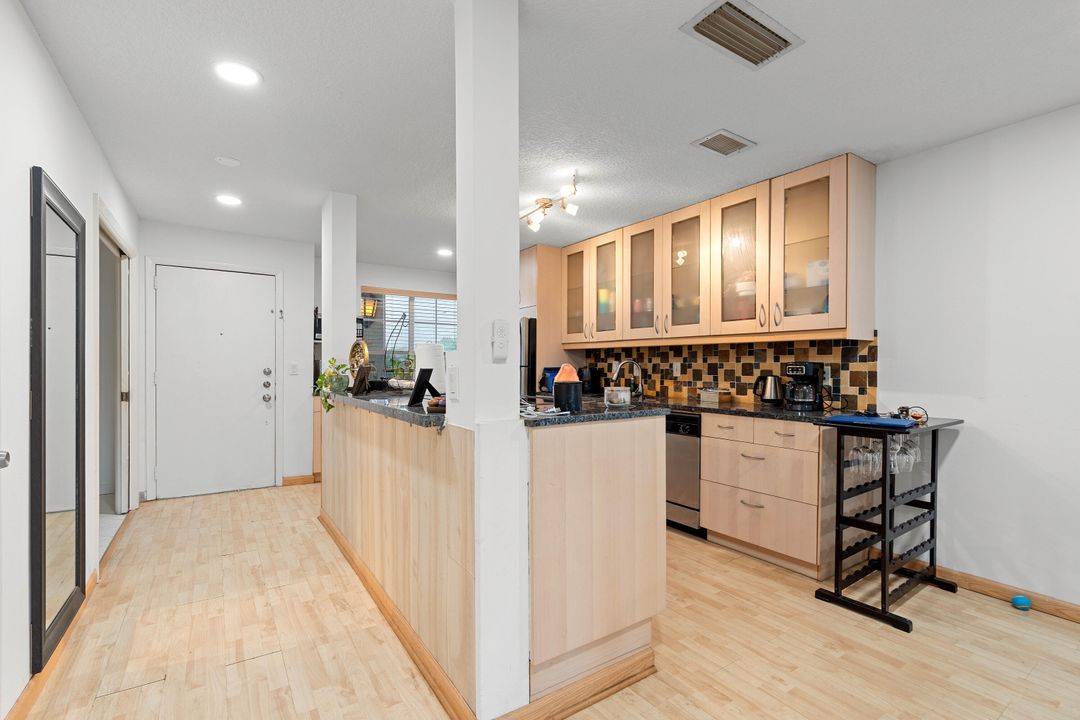 En Venta: $195,000 (2 camas, 2 baños, 989 Pies cuadrados)