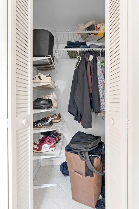 En Venta: $195,000 (2 camas, 2 baños, 989 Pies cuadrados)