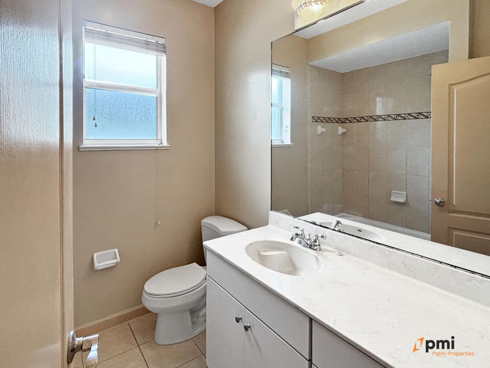 For Rent: $2,800 (3 beds, 2 baths, 2013 Square Feet)