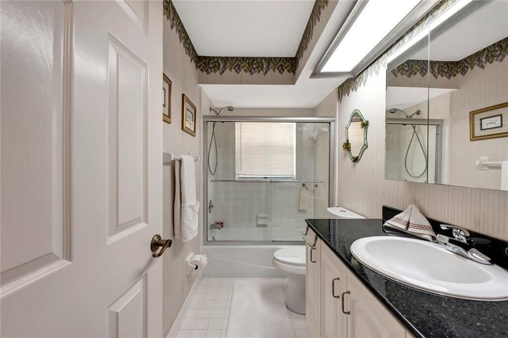 For Sale: $425,000 (3 beds, 2 baths, 1758 Square Feet)