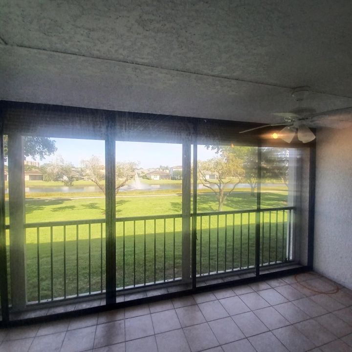 На продажу: $115,000 (2 спален, 2 ванн, 1044 Квадратных фут)