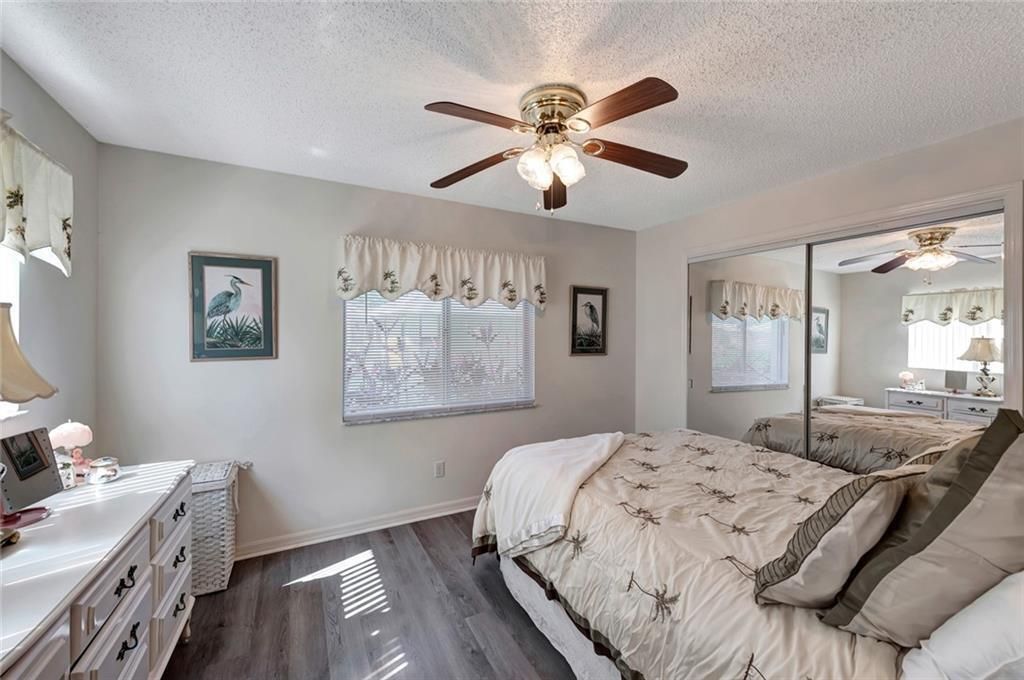 For Sale: $425,000 (3 beds, 2 baths, 1758 Square Feet)