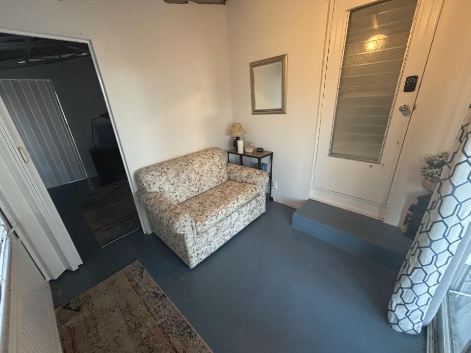 На продажу: $45,000 (2 спален, 1 ванн, 819 Квадратных фут)