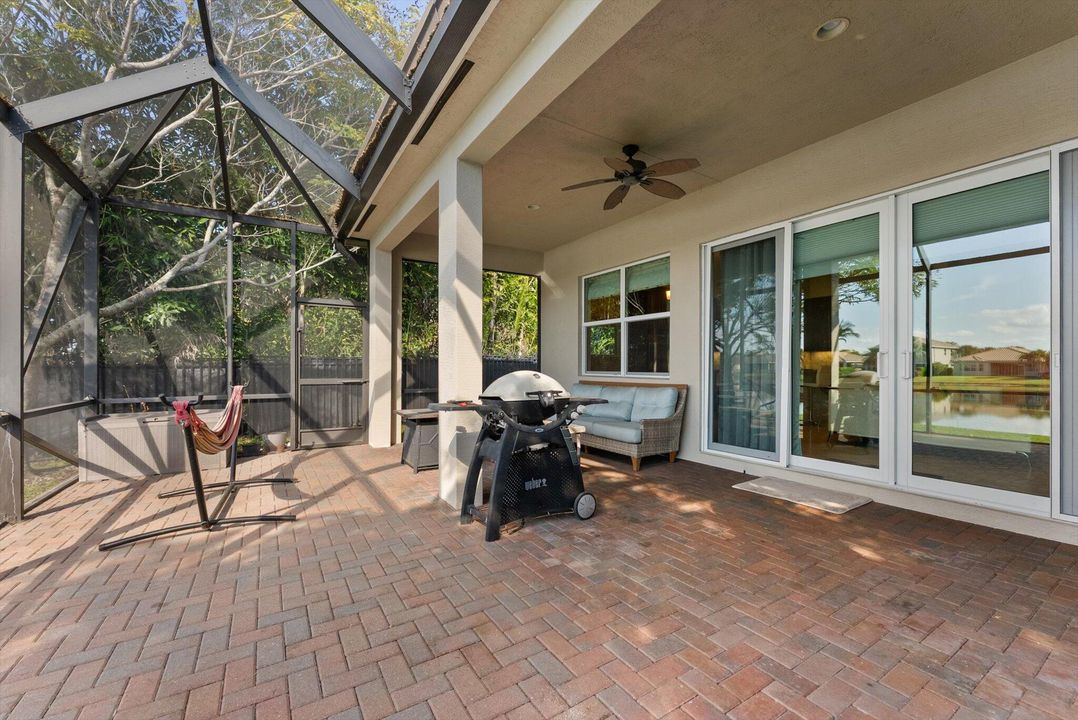 For Sale: $685,000 (4 beds, 2 baths, 2287 Square Feet)