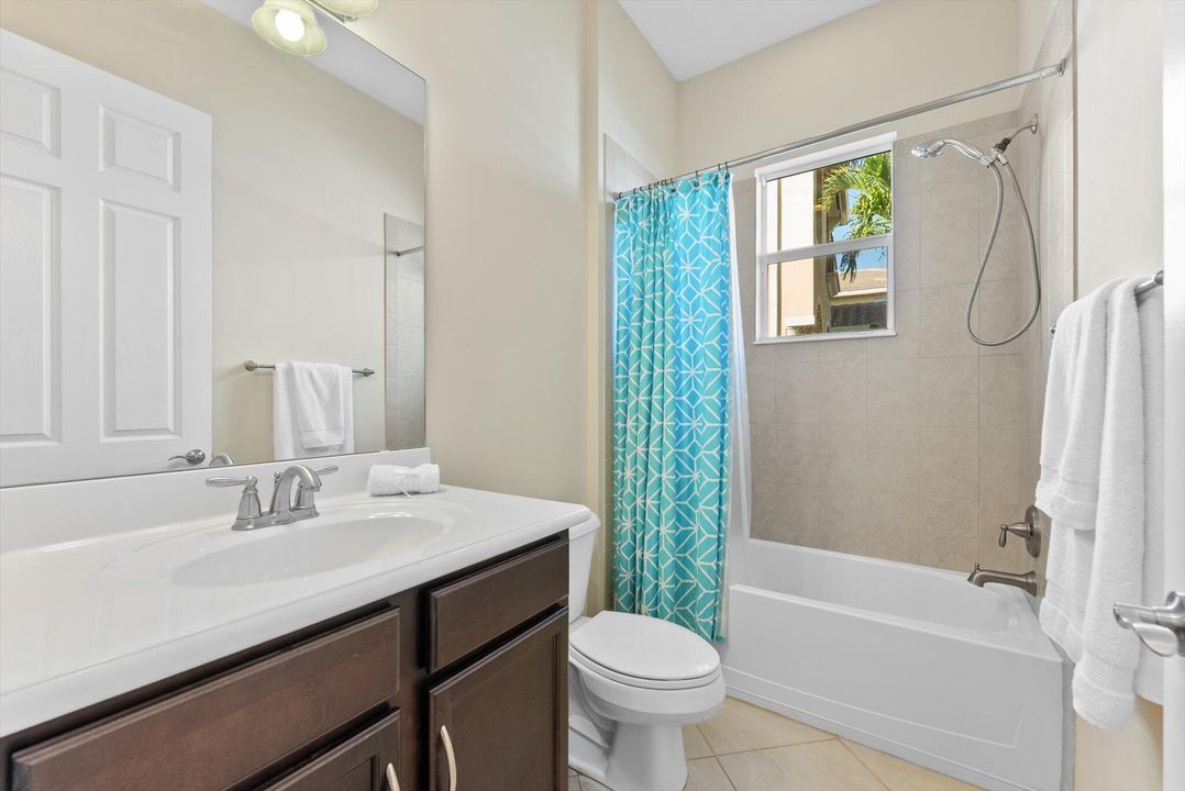 For Sale: $685,000 (4 beds, 2 baths, 2287 Square Feet)